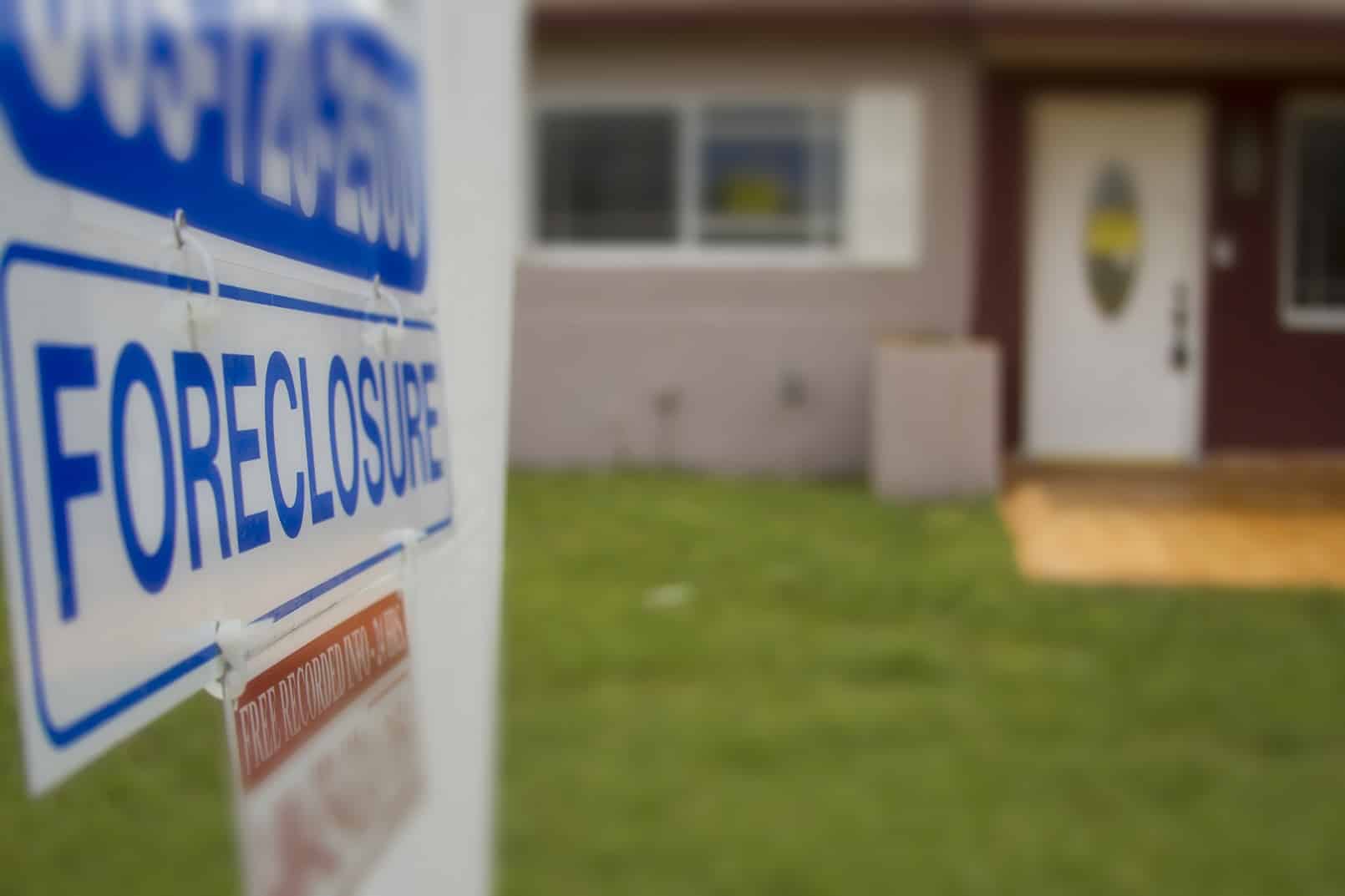 How Selling Your Home for Cash Can Help Avoid Foreclosure